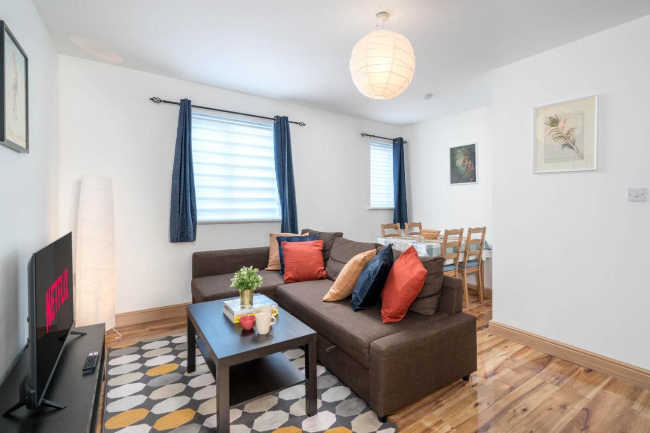 2 Bedroom Flat Near London Excel Dış mekan fotoğraf