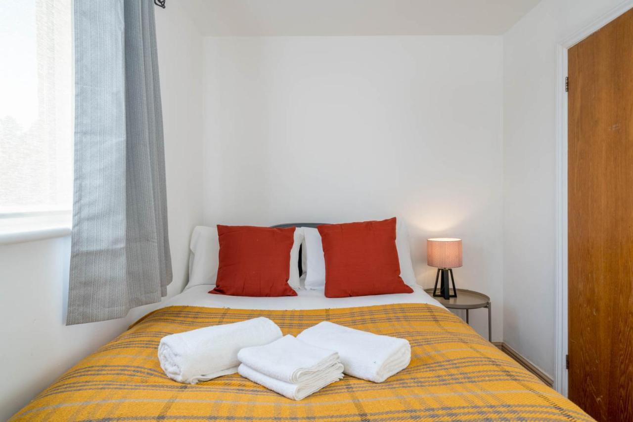 2 Bedroom Flat Near London Excel Dış mekan fotoğraf